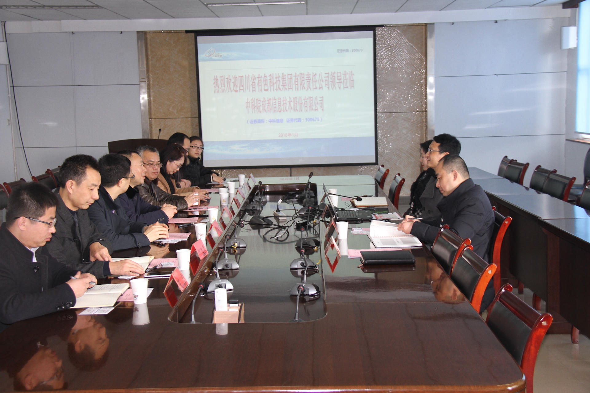 1626242305751430.jpg 19164402yal4.jpg